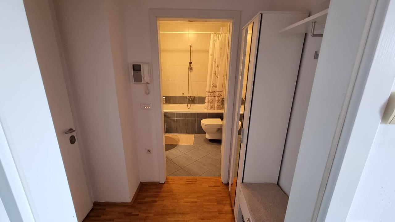 Apartment Lakeside Cerknica Extérieur photo