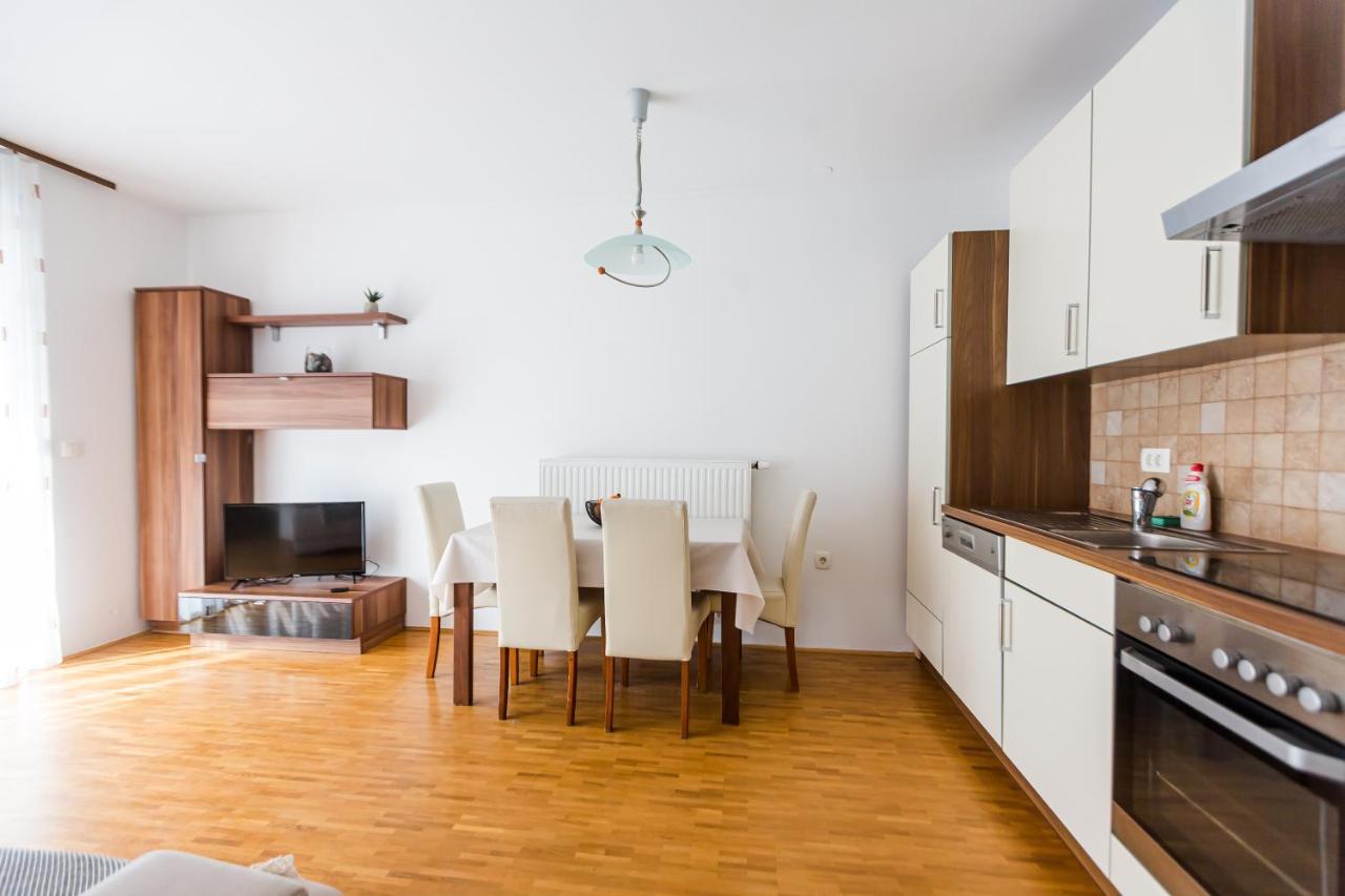 Apartment Lakeside Cerknica Extérieur photo