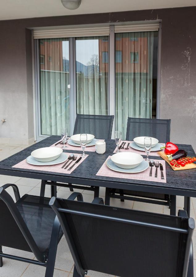 Apartment Lakeside Cerknica Extérieur photo